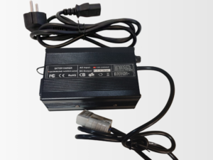 Cargador Aluminio 16S Li-Ion 67.2V 5A - EU