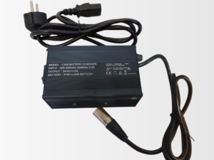 Cargador Aluminio 13S Li-Ion 54.6V 5A - C300 EU XLR
